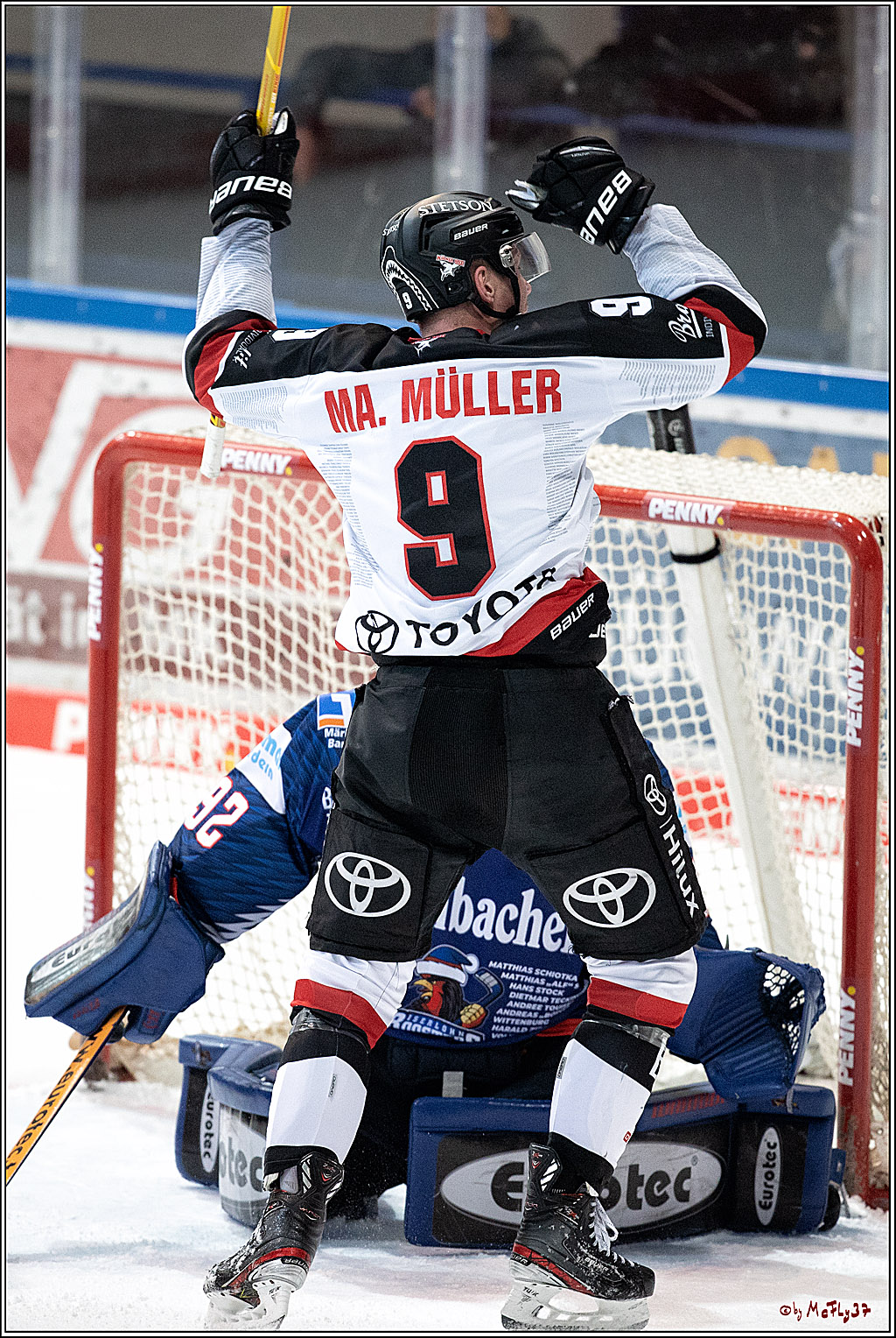 PENNY DEL;  Iserlohn Roosters - Koelner Haie; Koeln, 05.12.2021